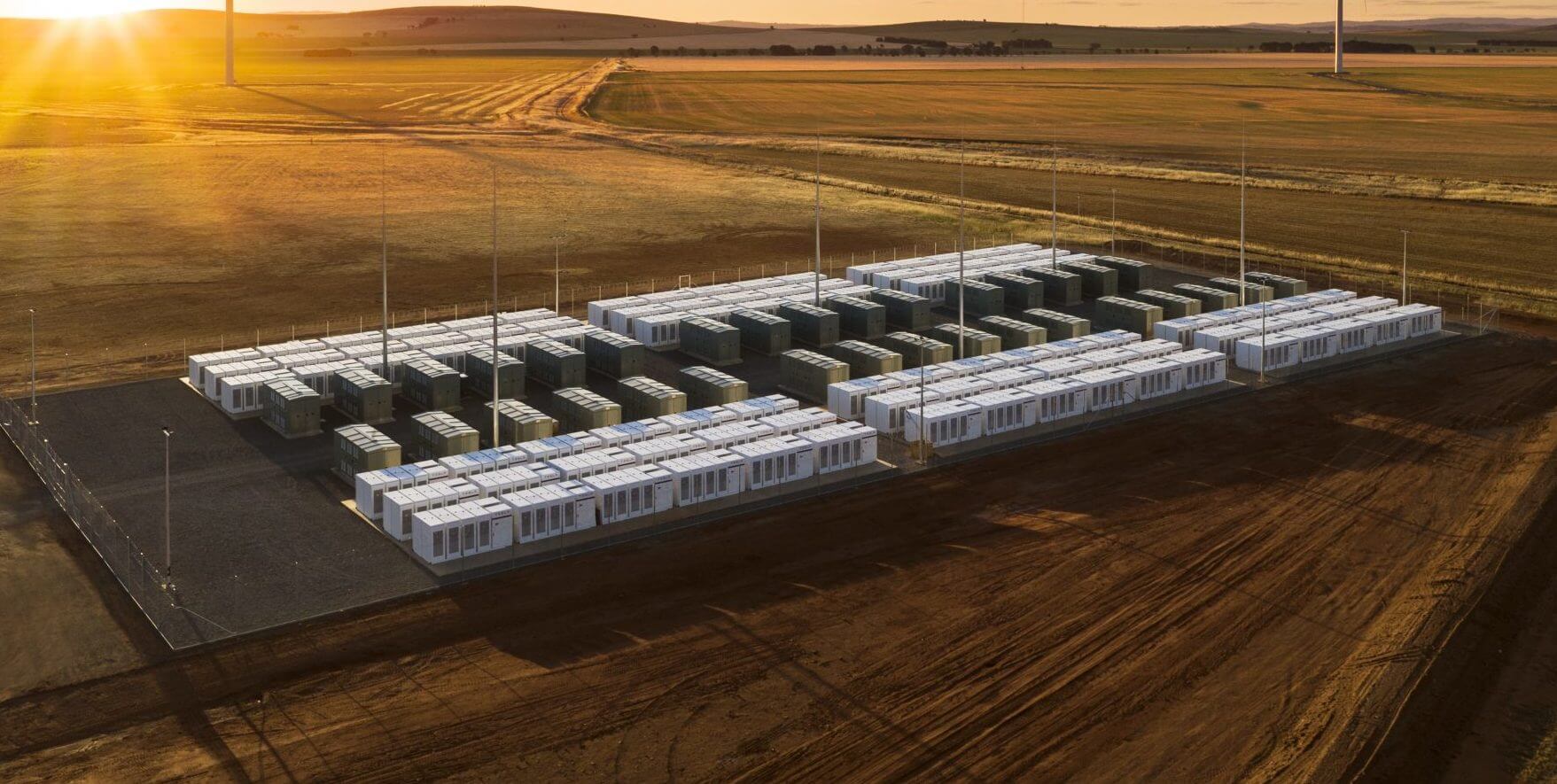 Крупнейшая в мире аккумуляторная система резервного питания Tesla в Южной Австралии