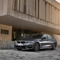 Фотография экоавто BMW 330e 2019 - фото 33