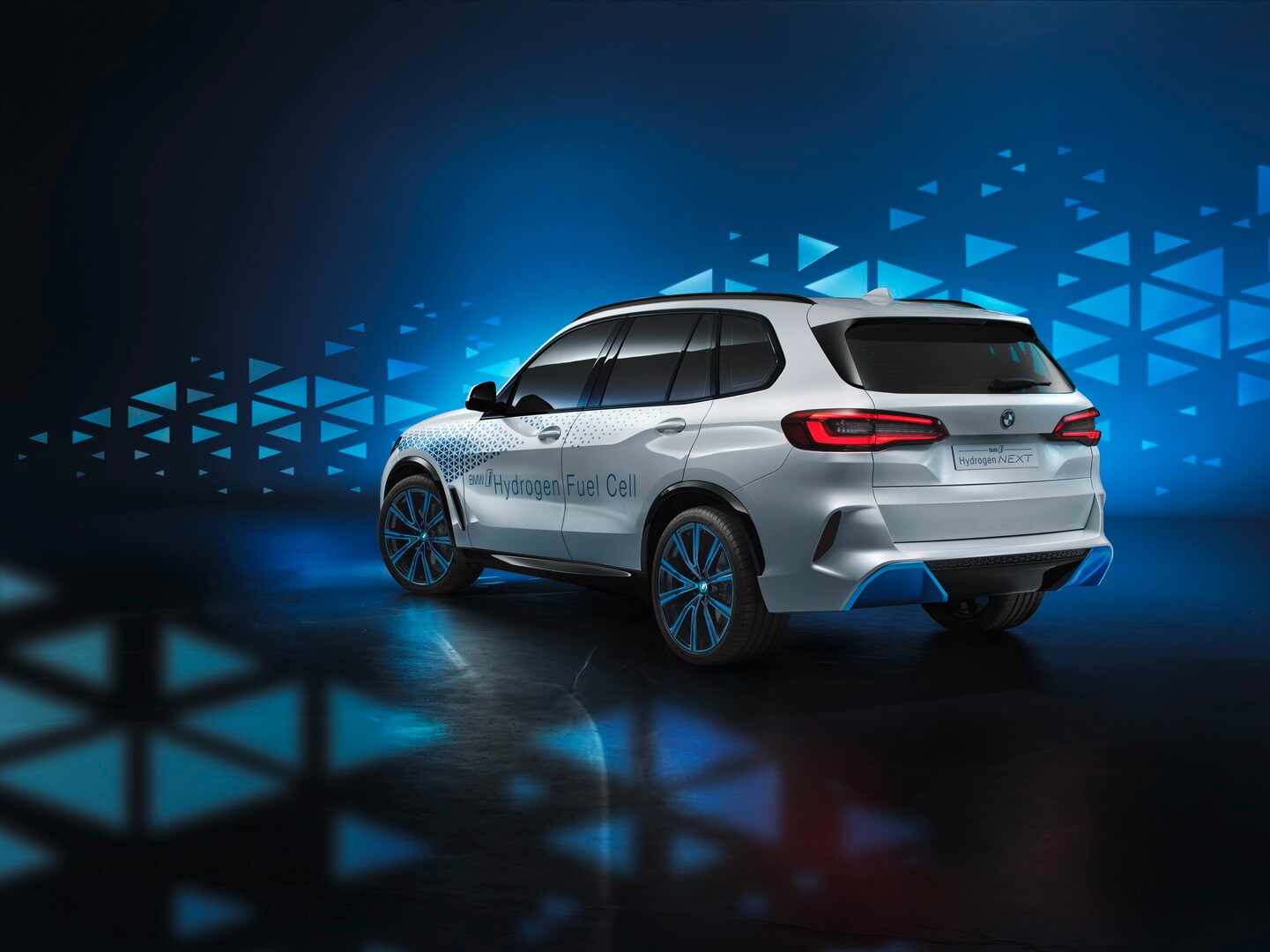 BMW i Hydrogen Next: концепт BMW X5 на водородных топливных элементах