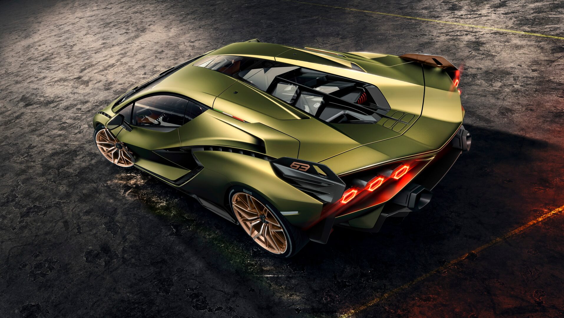 Sián — самый мощный гибридный суперкар Lamborghini мощностью 819 л.с. использующий суперконденсаторы