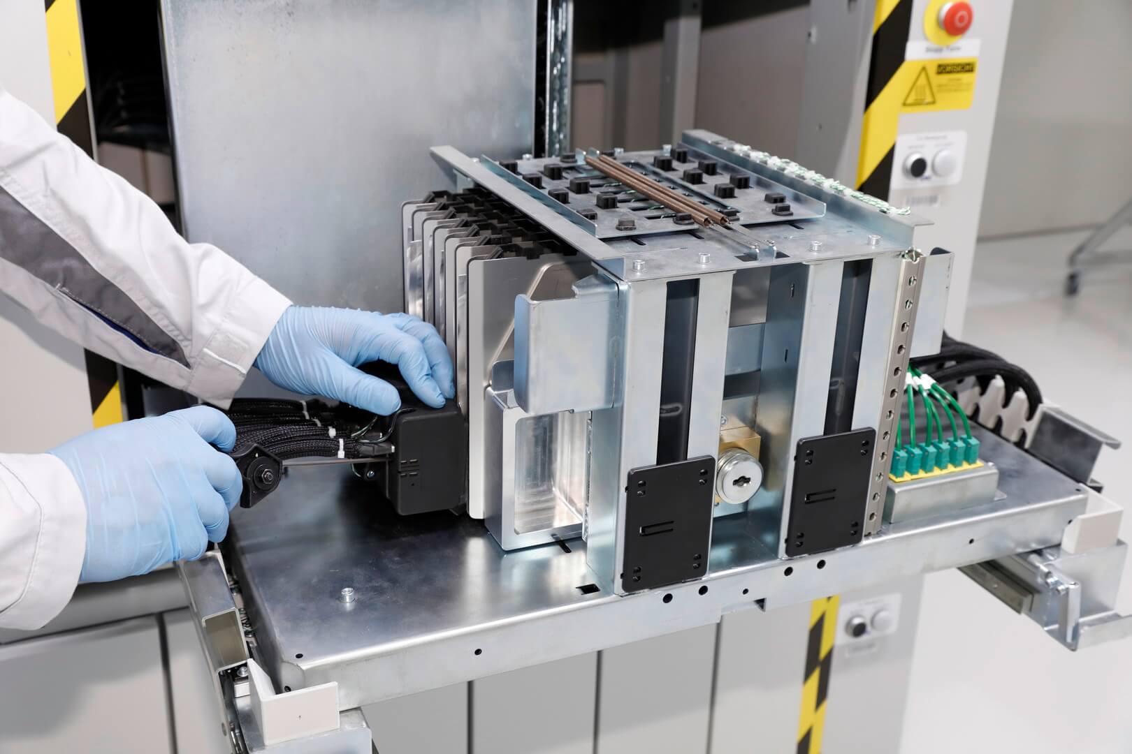 Volkswagen и Northvolt запустили тестовое производство аккумуляторных батарей на своей Gigafactory