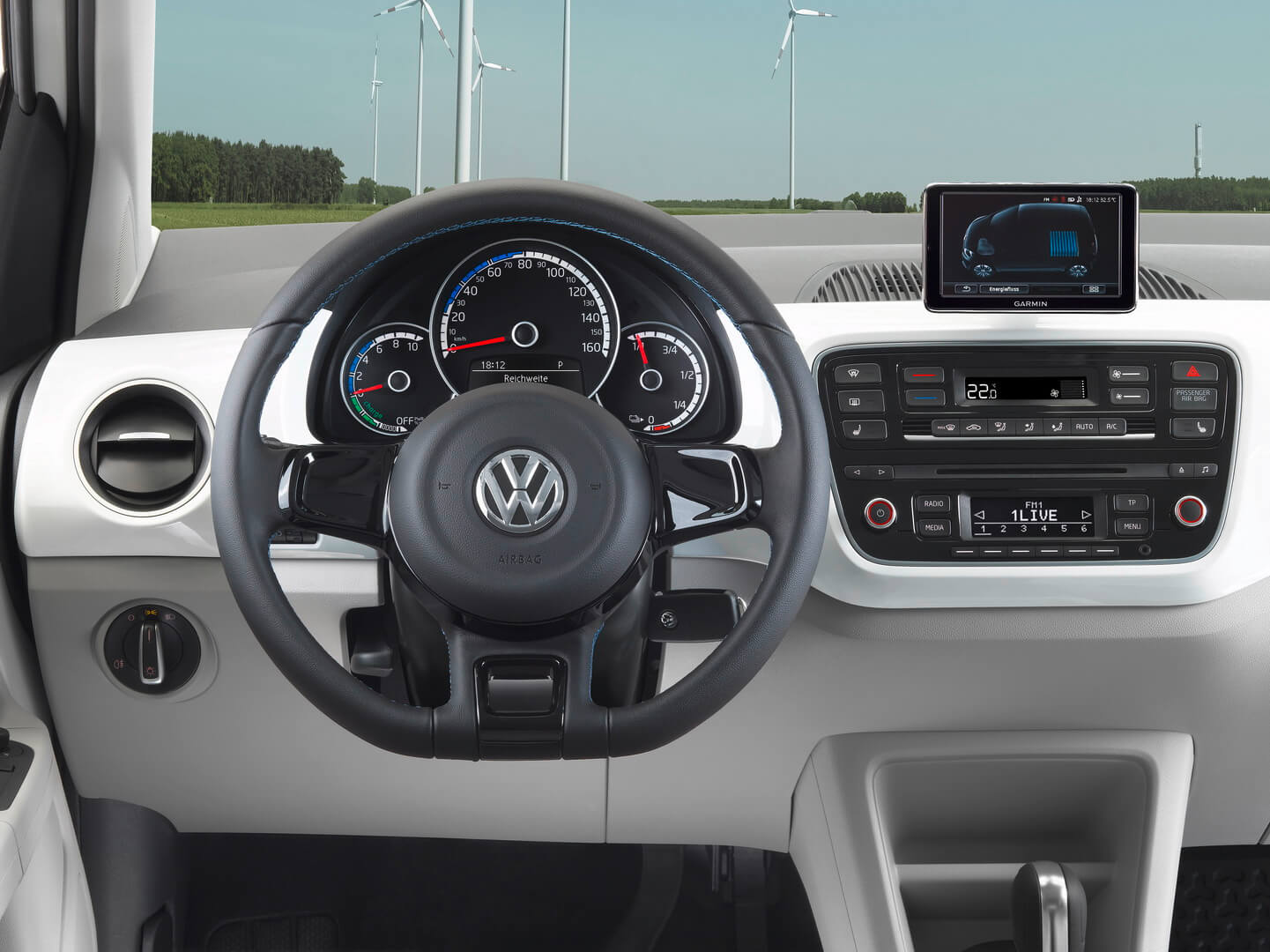 Фотография экоавто Volkswagen e-Up! (32,3 кВт⋅ч) - фото 26