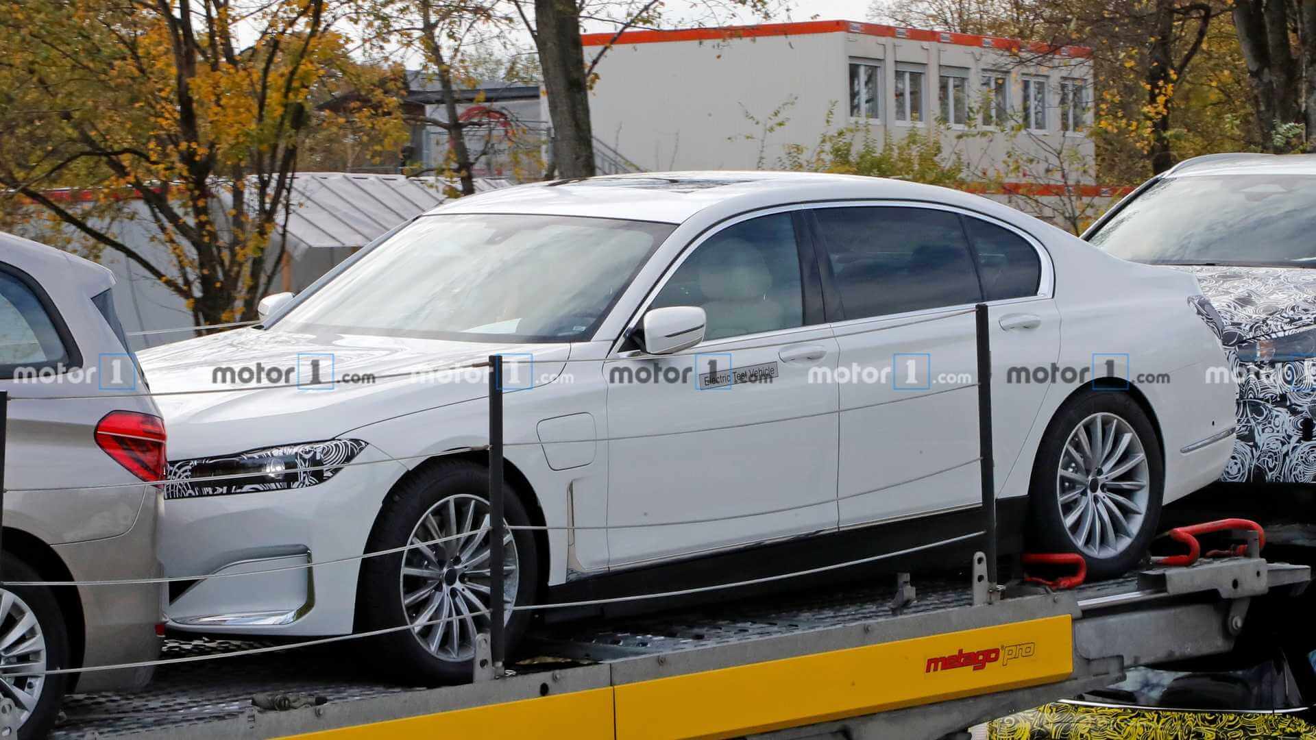 BMW открыто тестирует электрическую версию модели 7 серии