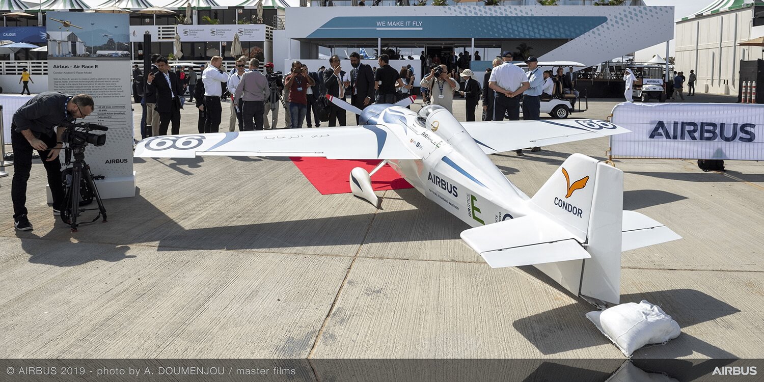 Турнир по воздушным гонкам Air Race E представляет полностью электрический спортивный самолет