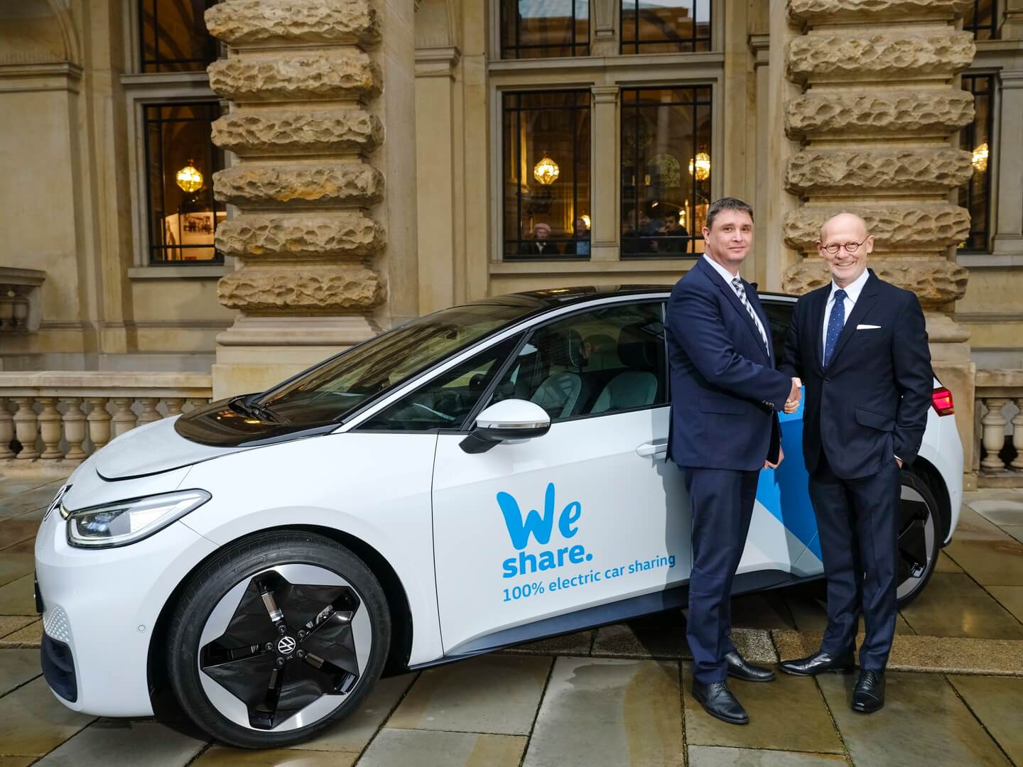 Volkswagen запустит каршеринговый сервис WeShare в Гамбурге