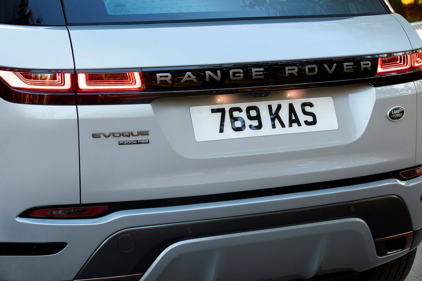 Range Rover Evoque P300e