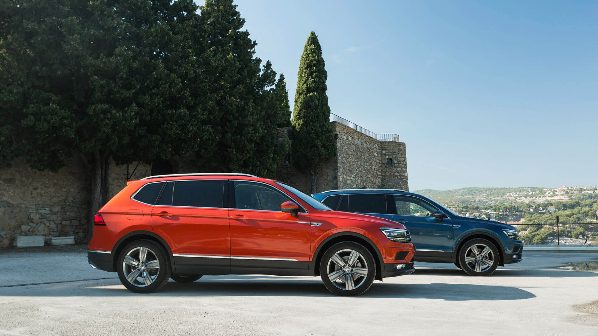 VW Tiguan Orange