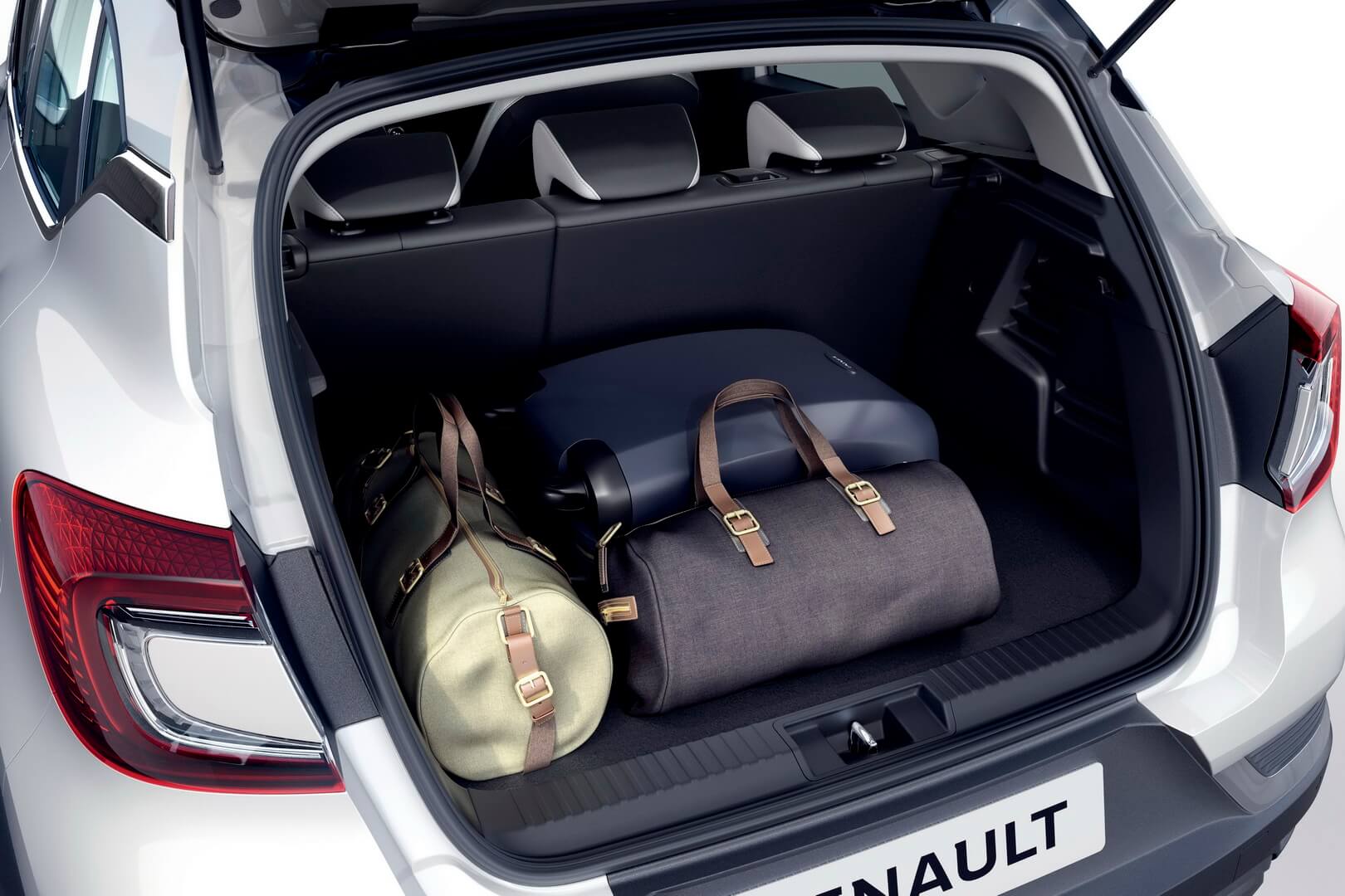 Багажное отделение в Renault Captur Plug-in Hybrid
