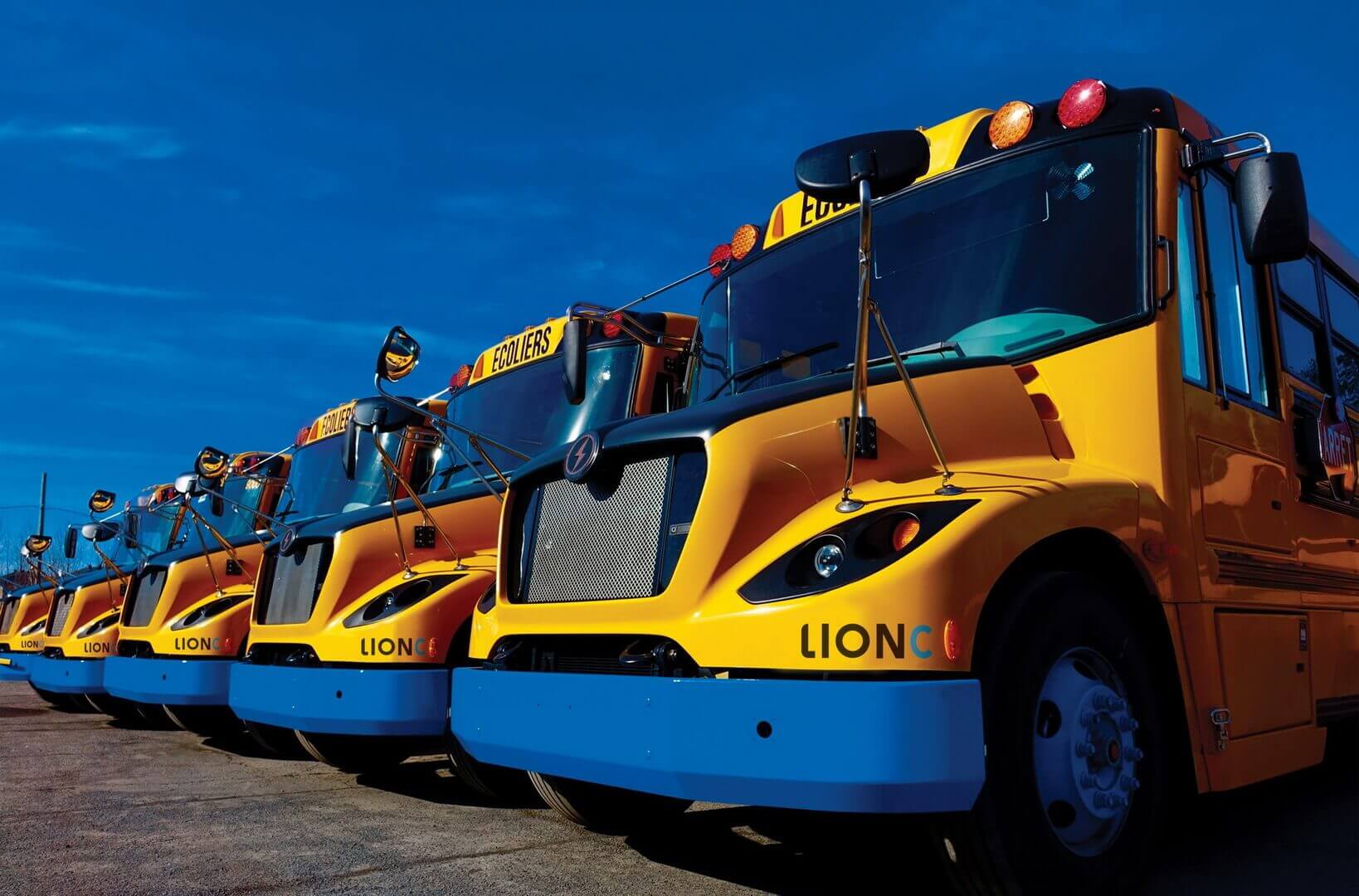 Transdev Canada закупила 27 электрических школьных автобусов