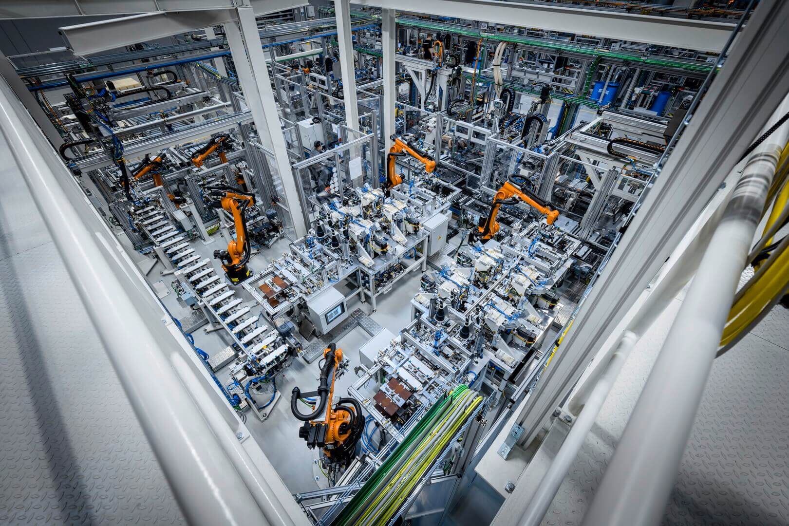 Mercedes-Benz показывает свой аккумуляторный завод в Каменце