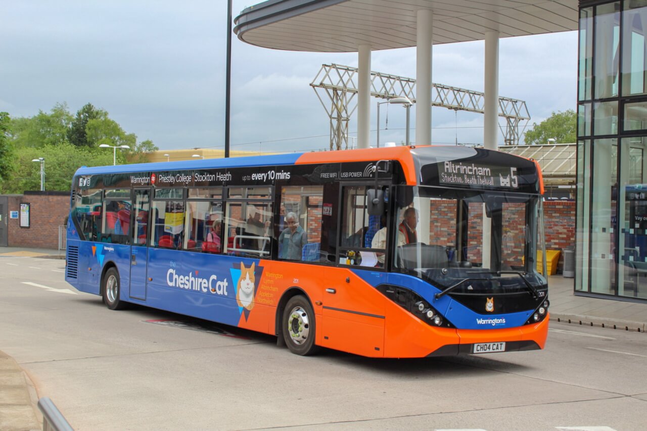 Уоррингтон претендует на звание первого «города электробусов» в Британии