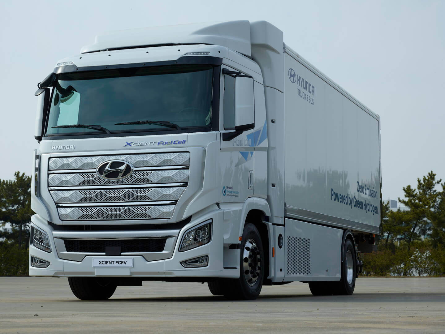 Водородный грузовик Hyundai XCIENT Fuel Cell