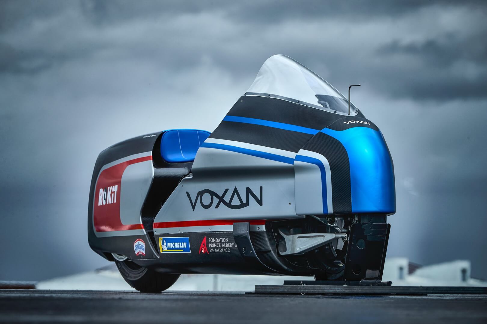 Voxan Wattman: электробайк мощностью 270 кВт с охлаждением сухим льдом