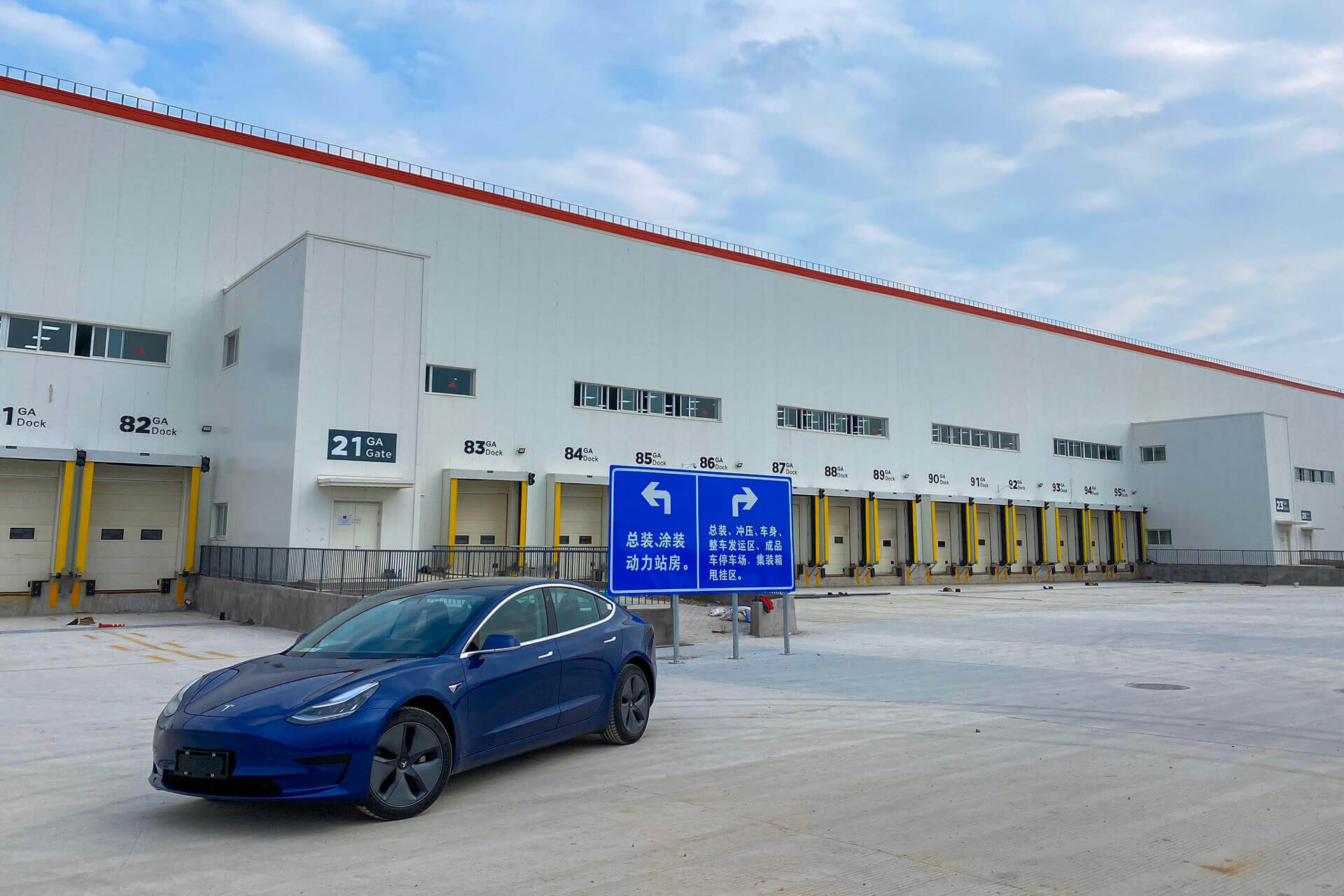 Tesla будет экспортировать электрокары с Giga Shanghai в Европу и Азию