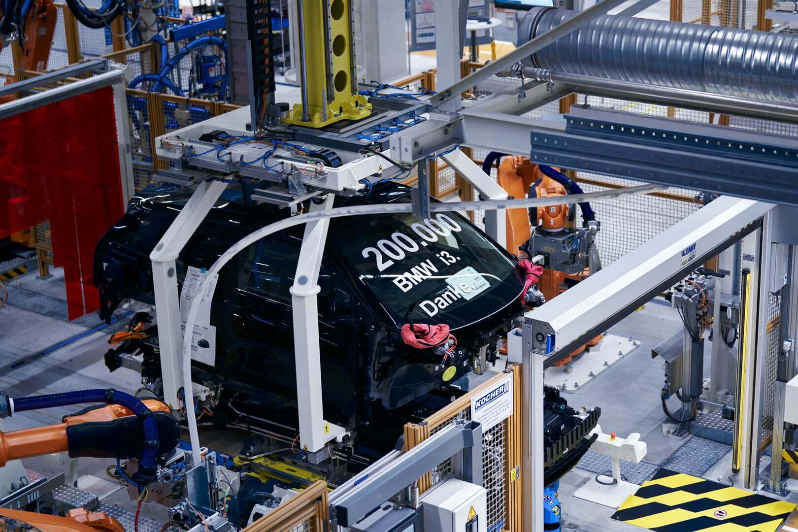 15 октября 2020 года на заводе BMW Group в Лейпциге с конвейера сошла 200-тысячная модель BMW i3