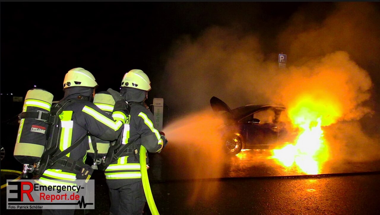 Opel Ampera-e загорелся в Германии во время зарядки