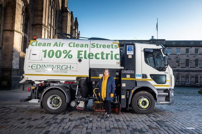 Улицы Эдинбурга будет подметать электрический грузовик с батареей на 200 кВт⋅ч