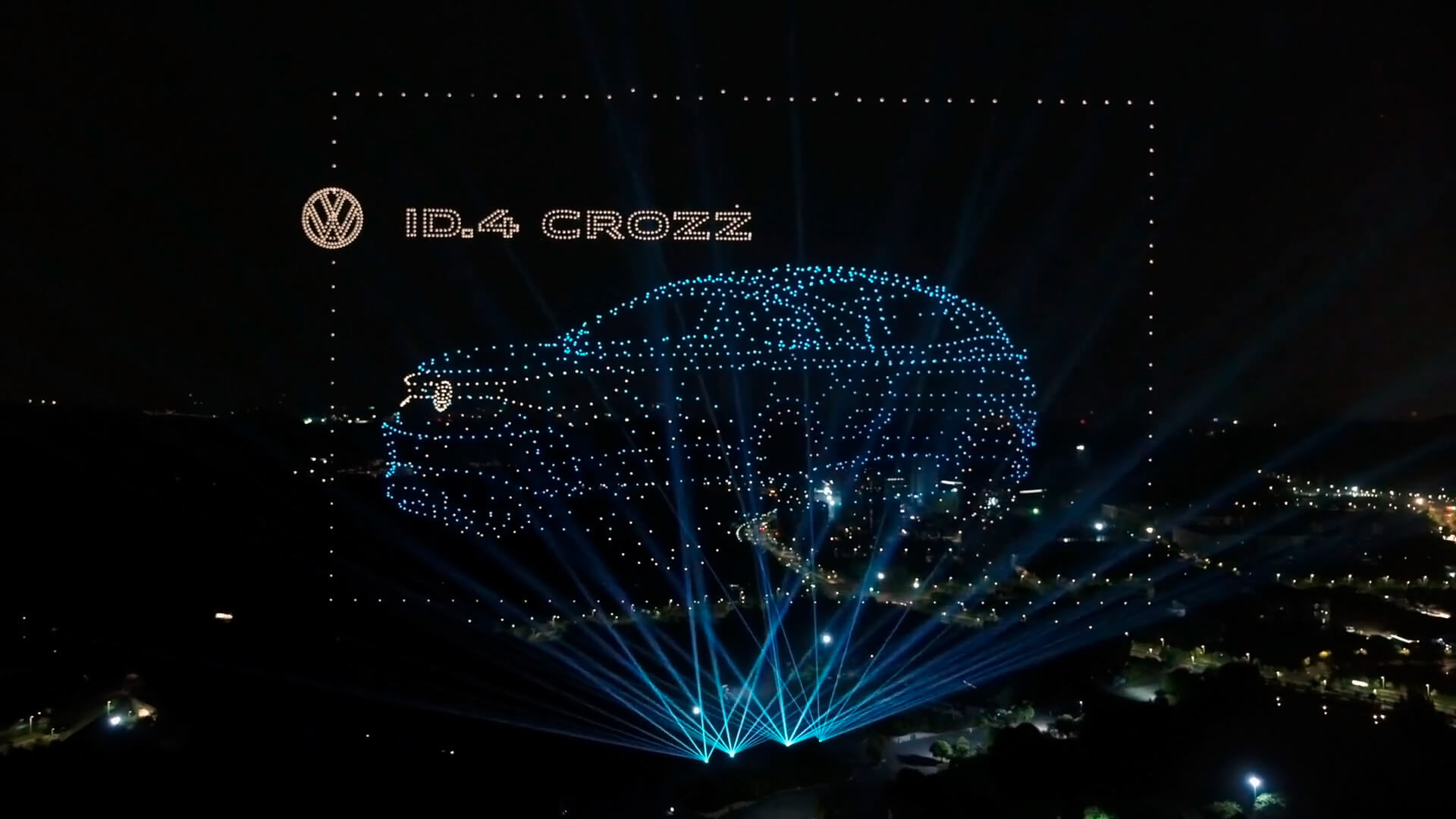 2000 дронов в световом шоу в честь электрокаров VW ID.4