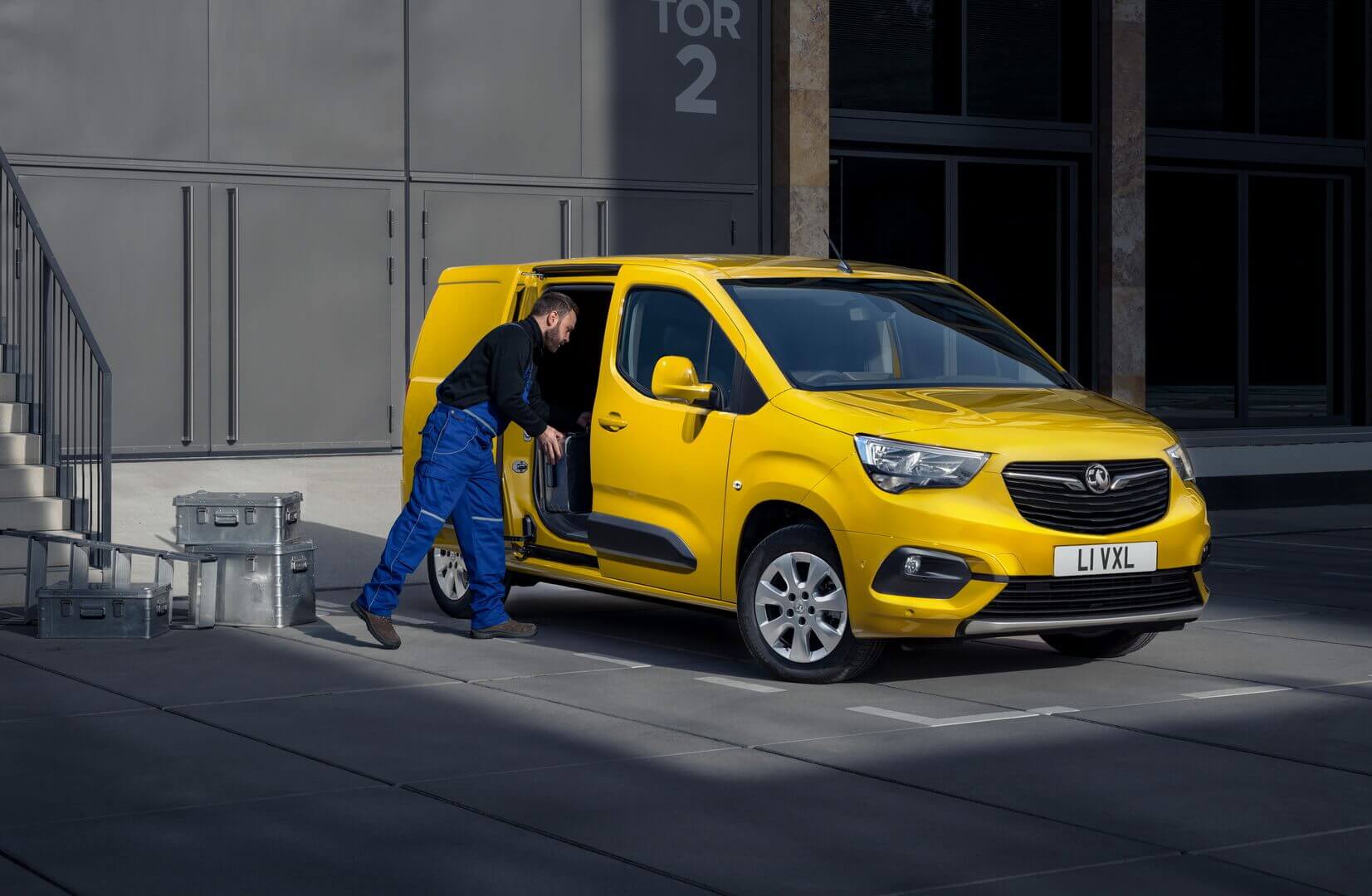 Opel/Vauxhall представляет компактный электрофургон Combo-e с запасом хода до 275 км