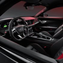 Фотография экоавто Audi RS e-tron GT - фото 17
