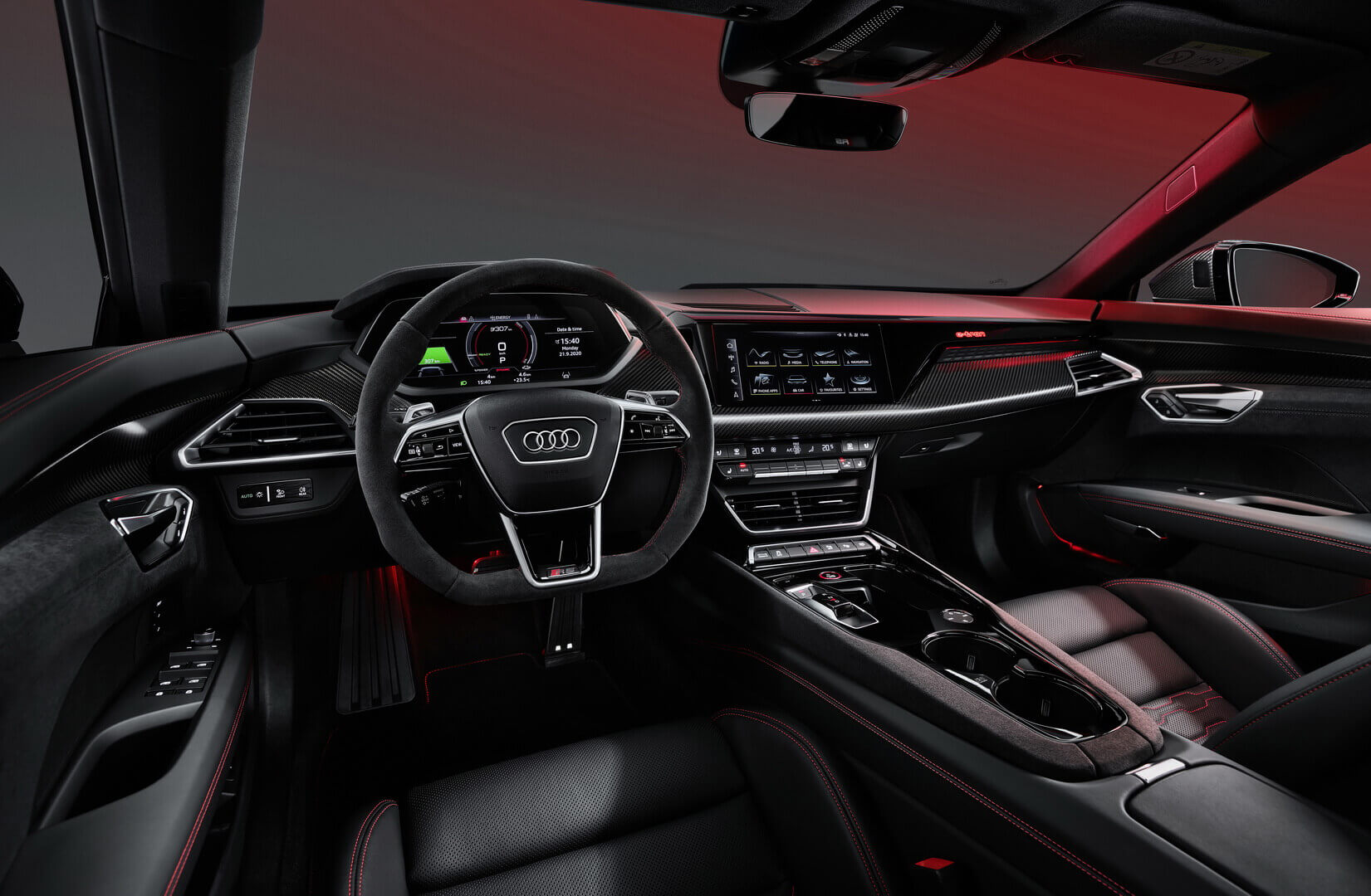 Интерьер Audi RS e-tron GT