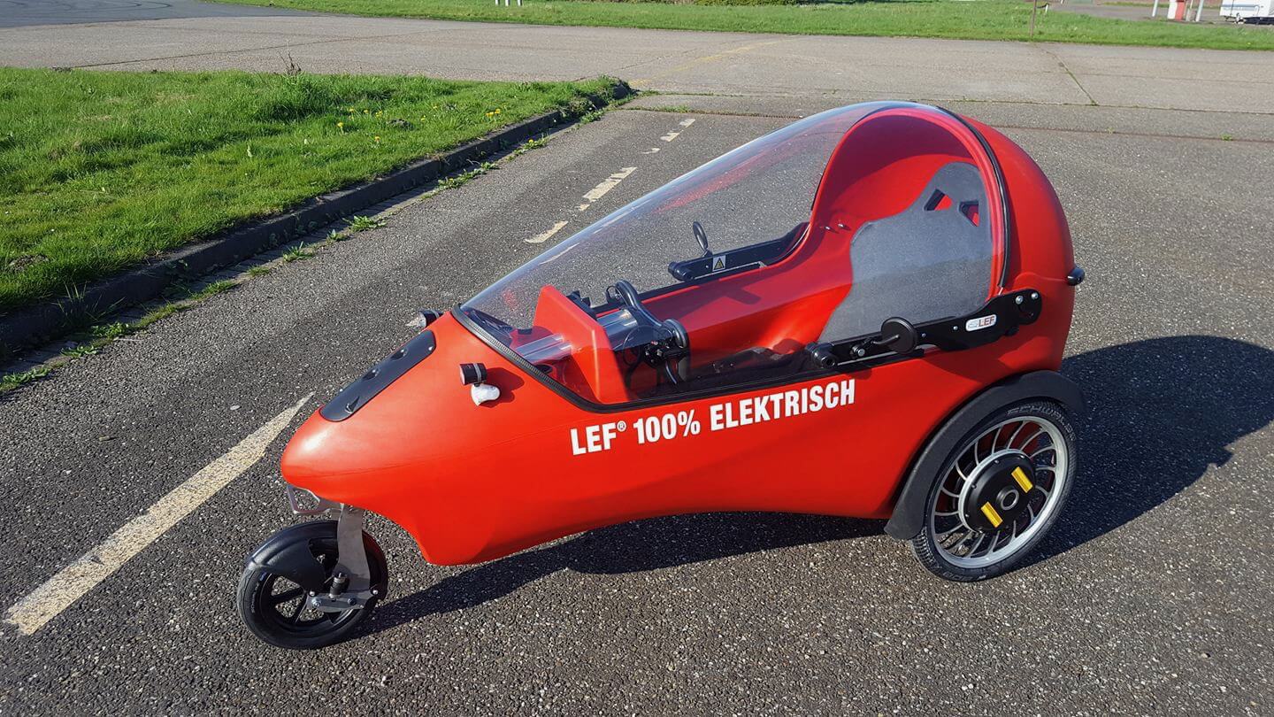 Электрический микрокар LEF: уже не велосипед, но еще не автомобиль