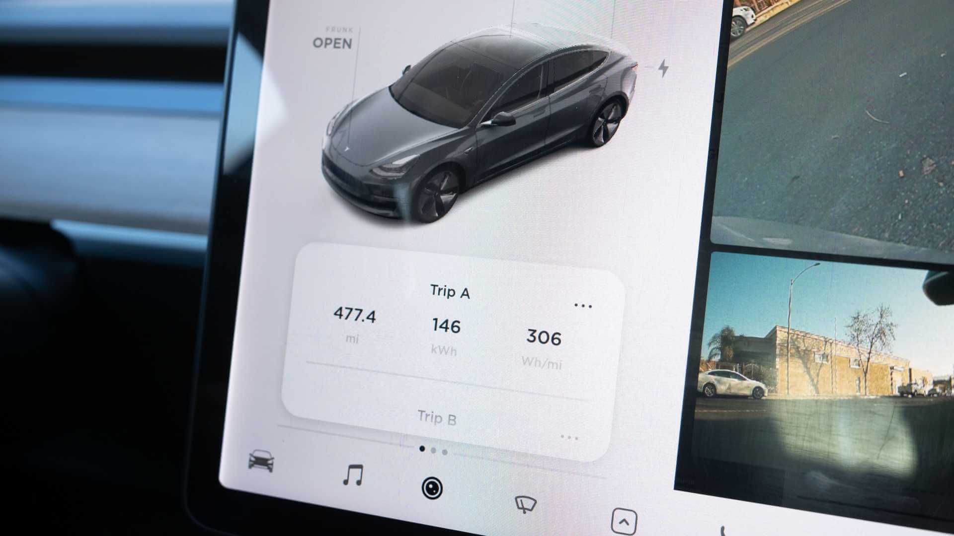 По данным Polydrop, во время тестовой поездки на 768 км Tesla 3 Long Range 2018 года, буксирующая P17A, израсходовала 306 Вт⋅ч/милю