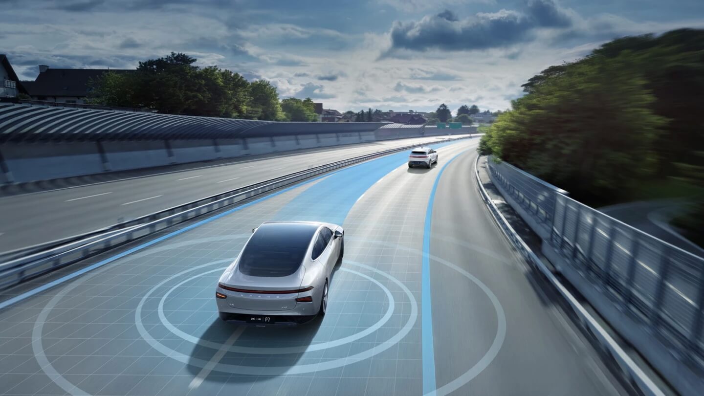 Конкурент Tesla XPeng представляет функции автономного вождения
