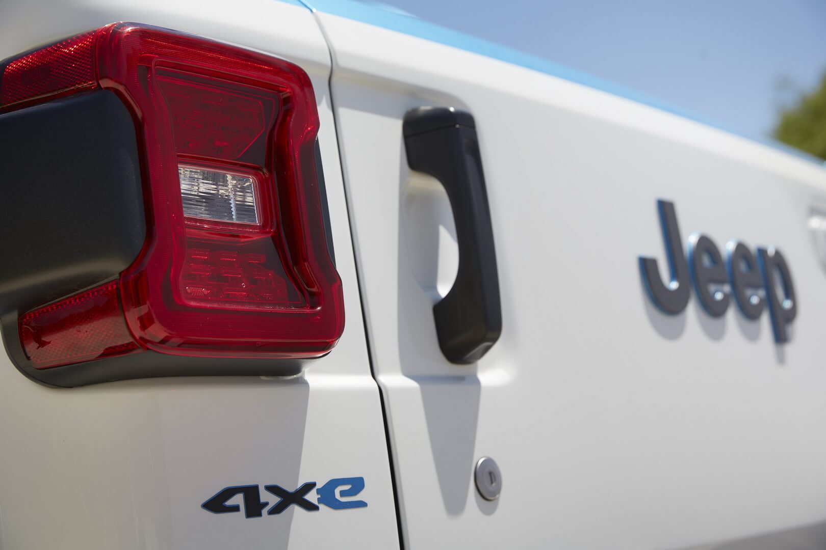 Jeep представляет полностью электрический Wrangler для пасхального сафари 2021 года