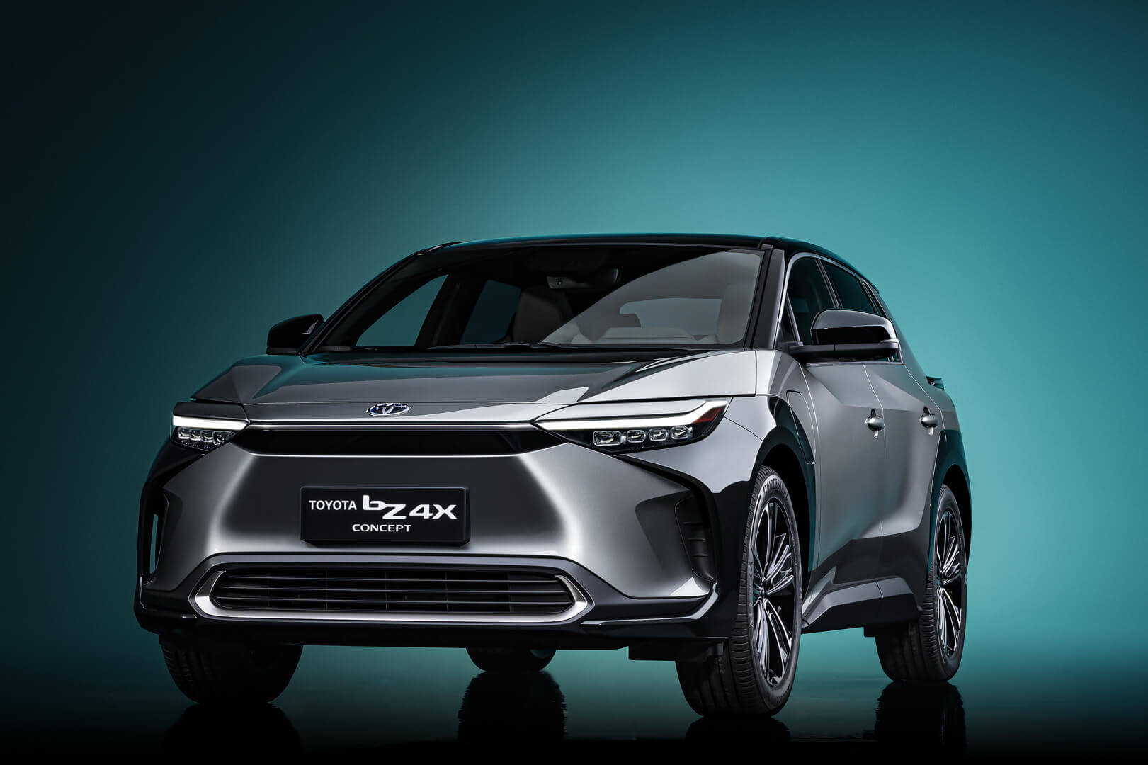 Toyota представляет концепт электрического внедорожника bZ4X