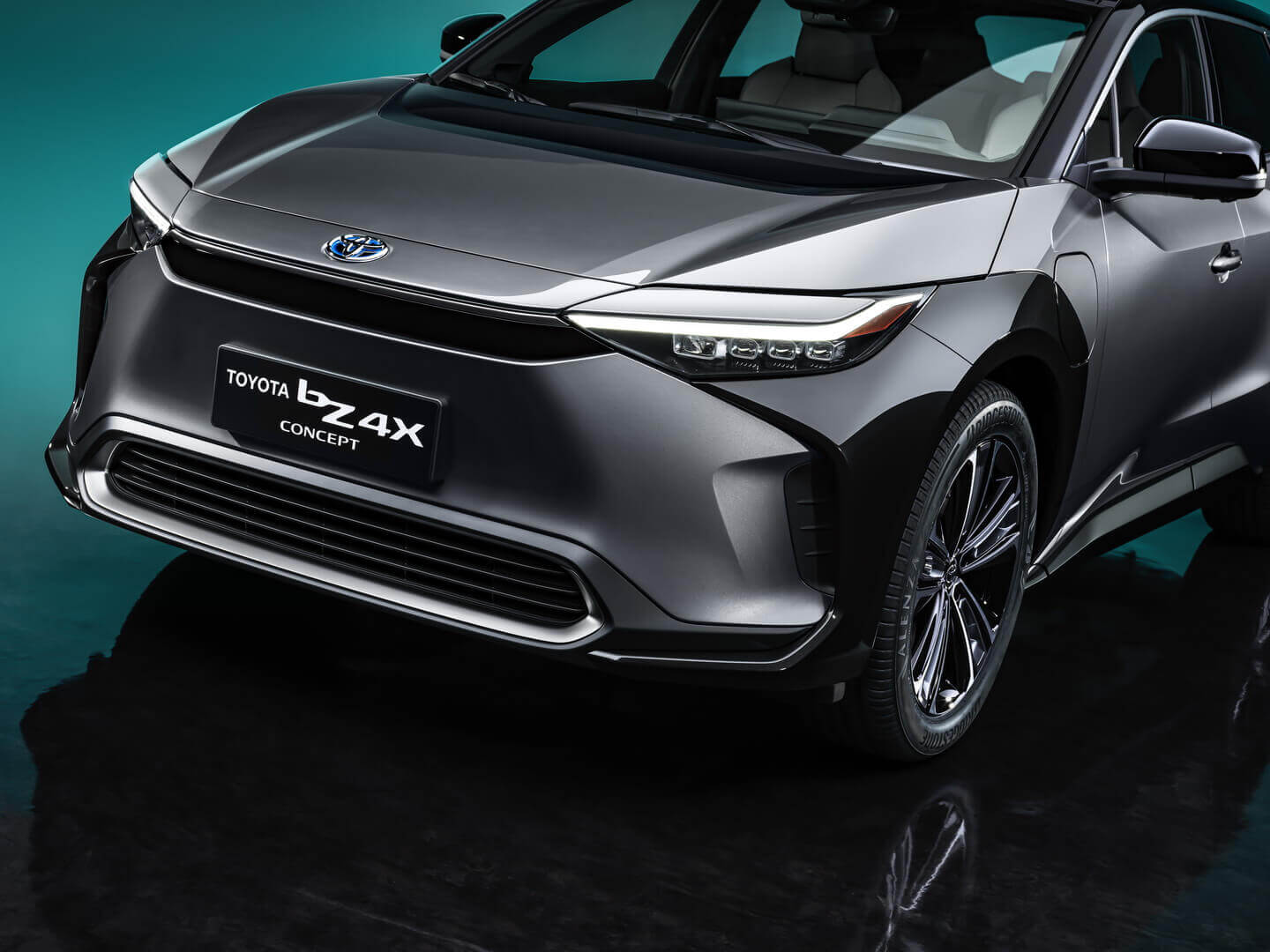 Toyota bZ4X — первая модель из 7 специализированных электромобилей под маркой bZ