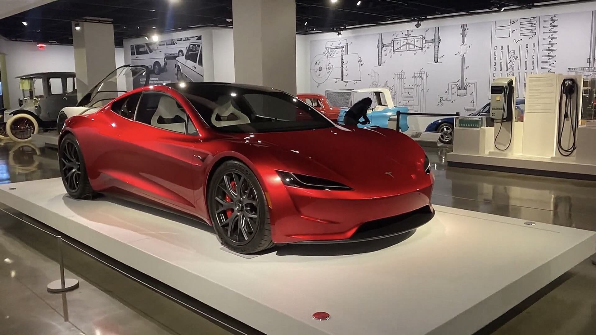 Tesla Roadster нового поколения
