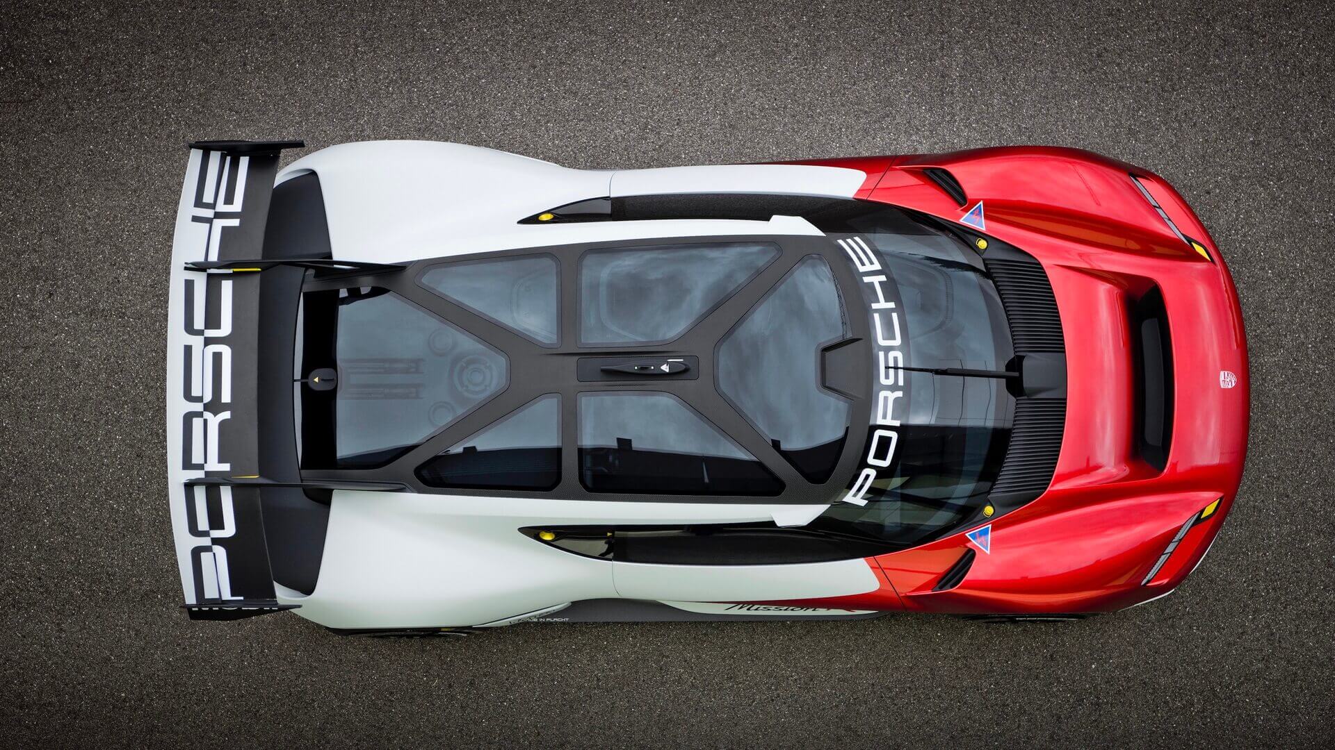 Концепция Porsche Mission R предлагает заглянуть в будущее полностью электрического автоспорта