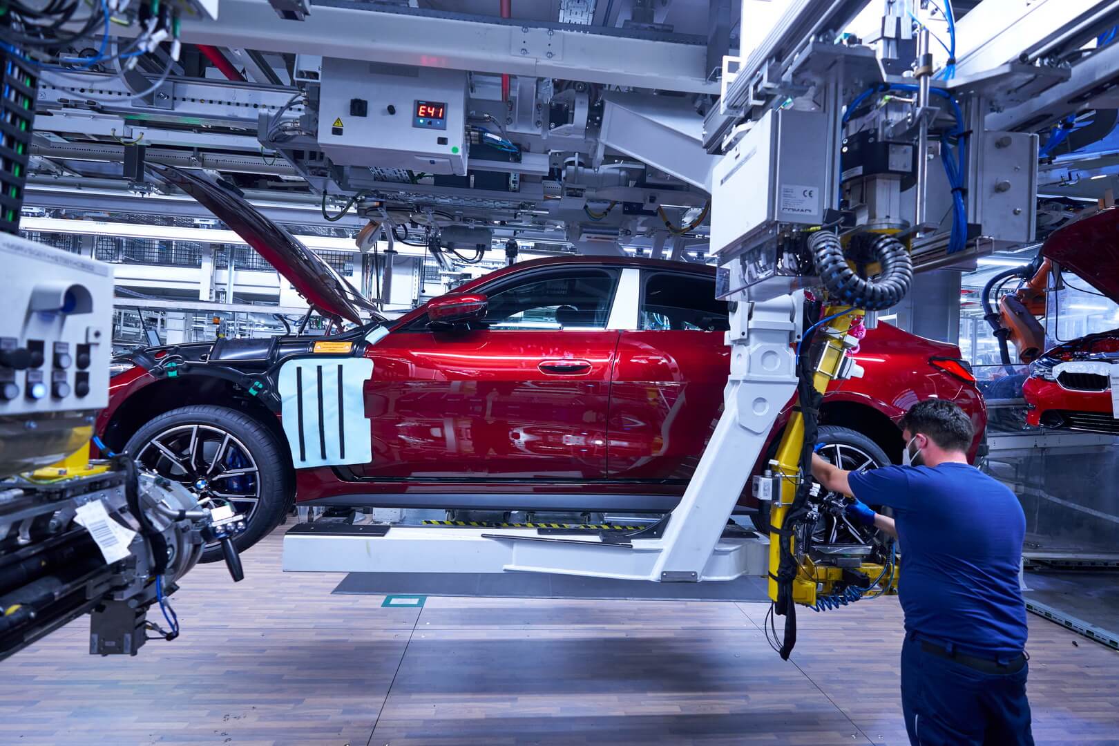 BMW i4 запускается в серийное производство в Мюнхене