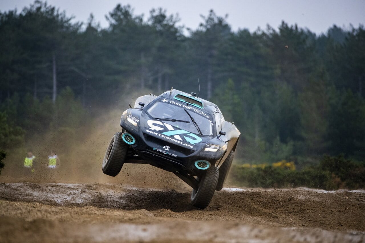 Команда Нико Росберга стала чемпионом Extreme E HEvCars