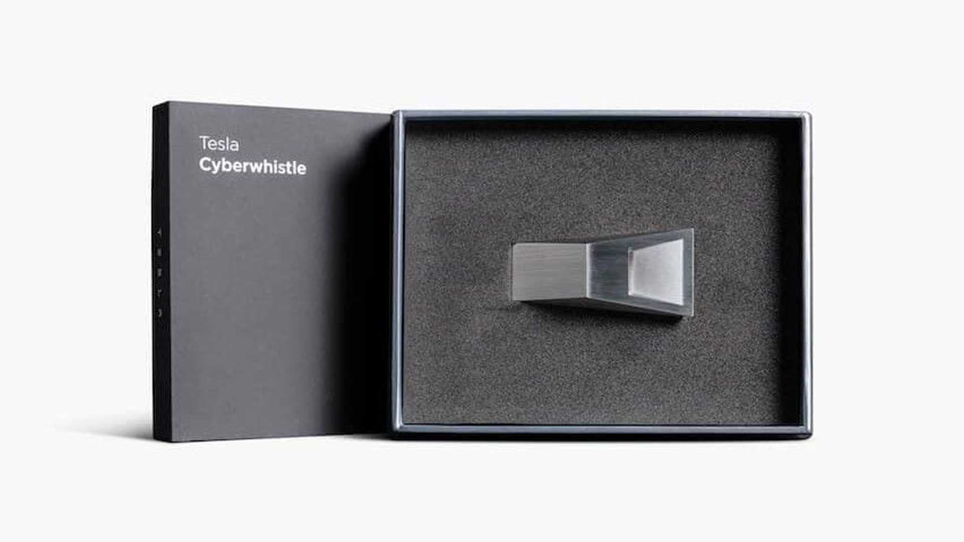 Tesla Cyberwhistle запускается по цене $50 и распродается за часы