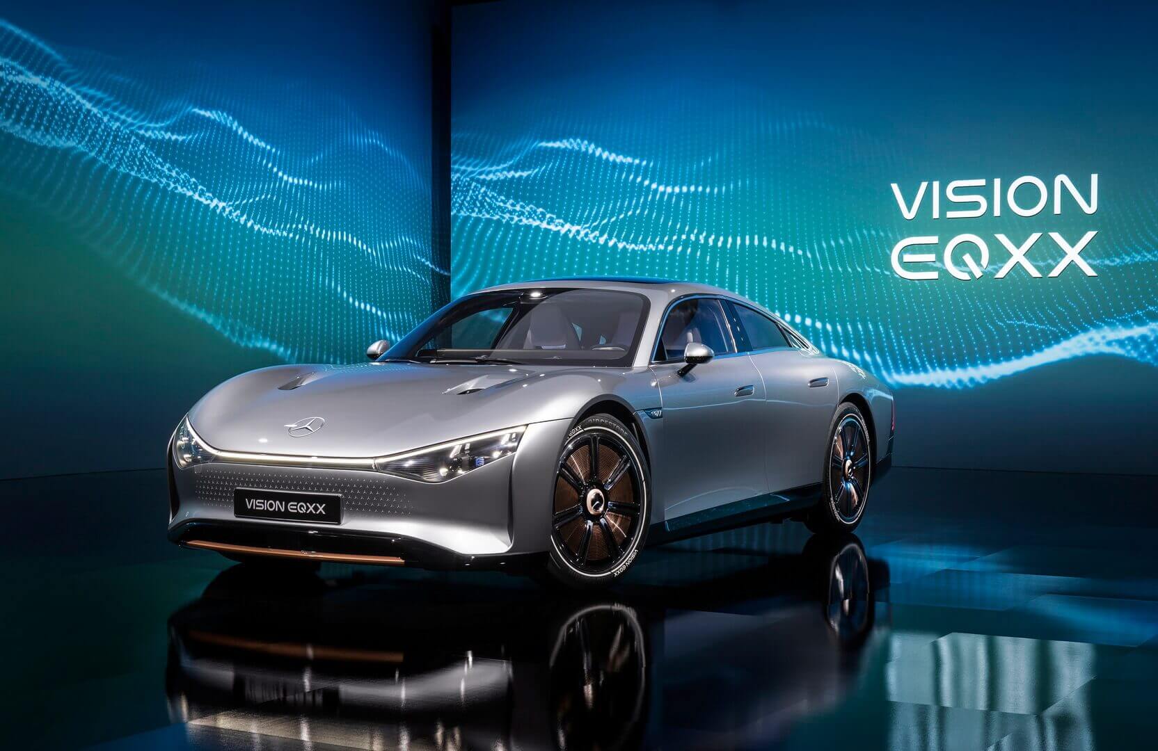 Концепт электрического седана Mercedes-Benz Vision EQXX обещает более 1000 км запаса хода